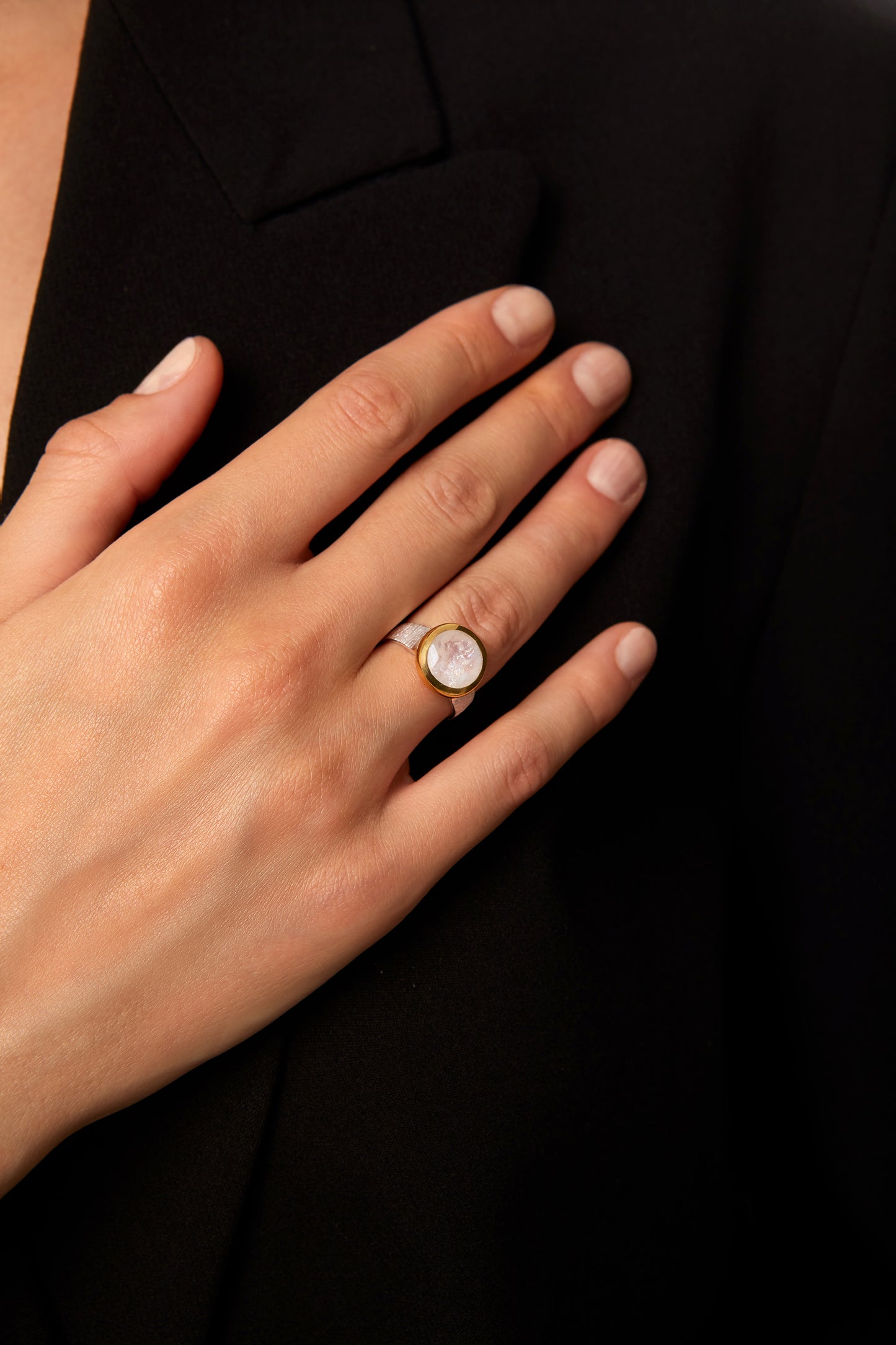 Jantier: Diane 2 - Gold Plated Silver Ring, Moonstone