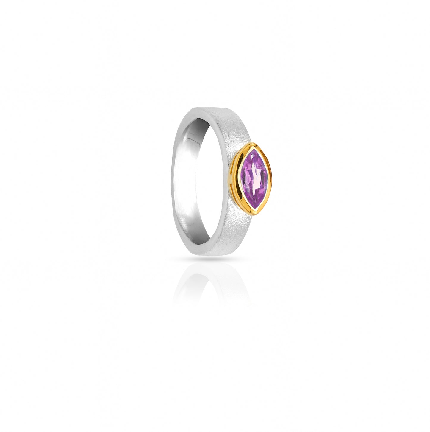 Jantier: Silver & Amethyst Ring, Modern Elegance, Symbol of Wisdom