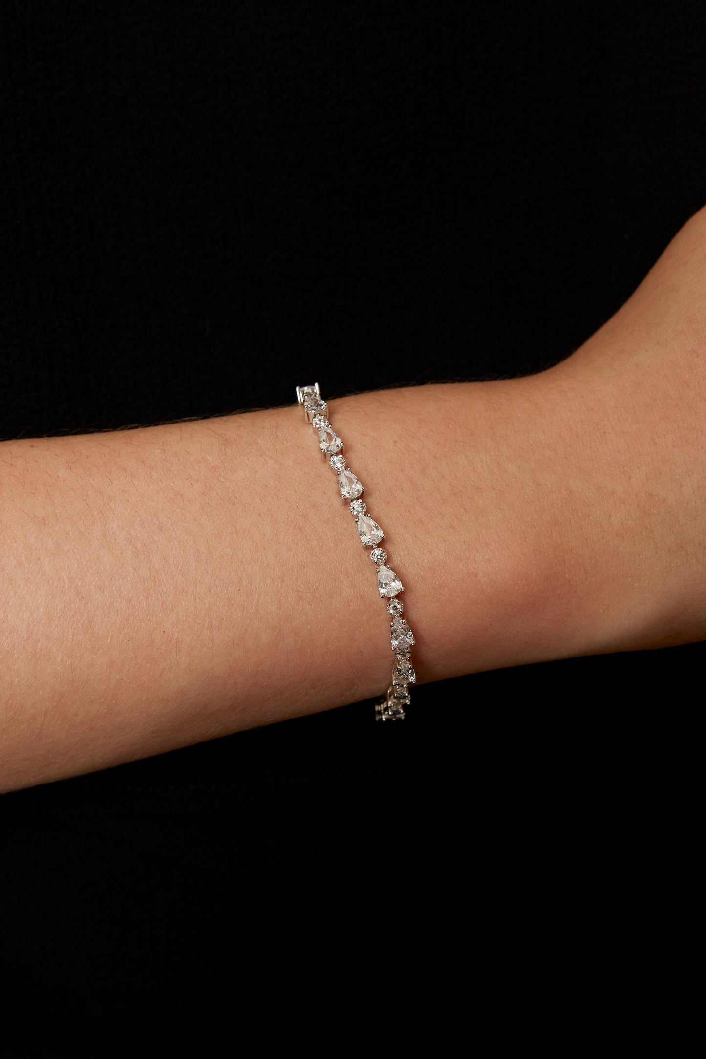 Jantier: Eternal Elegance Bracelet - Rhodium-plated Silver