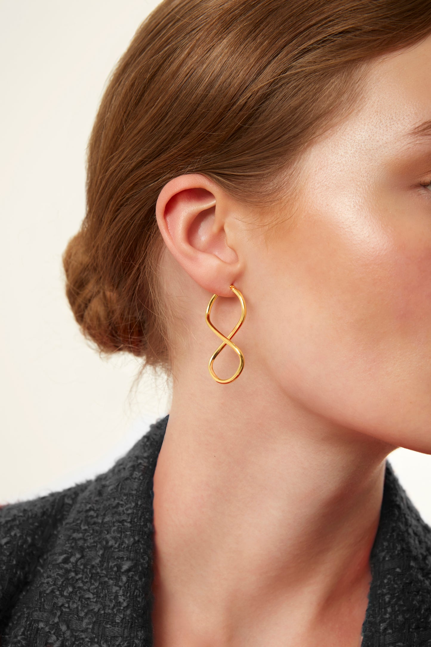 Jantier: Infinity earrings - Gold-plated silver