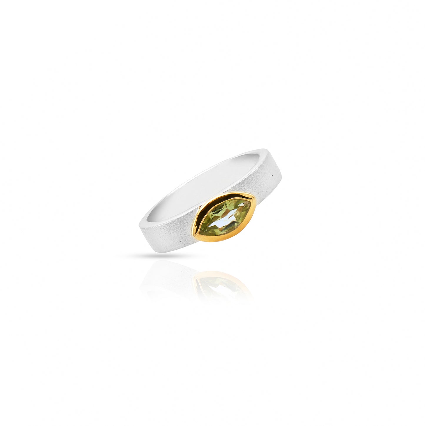 Jantier: Gold Plated Silver Ring with Peridot, Elegant Protection