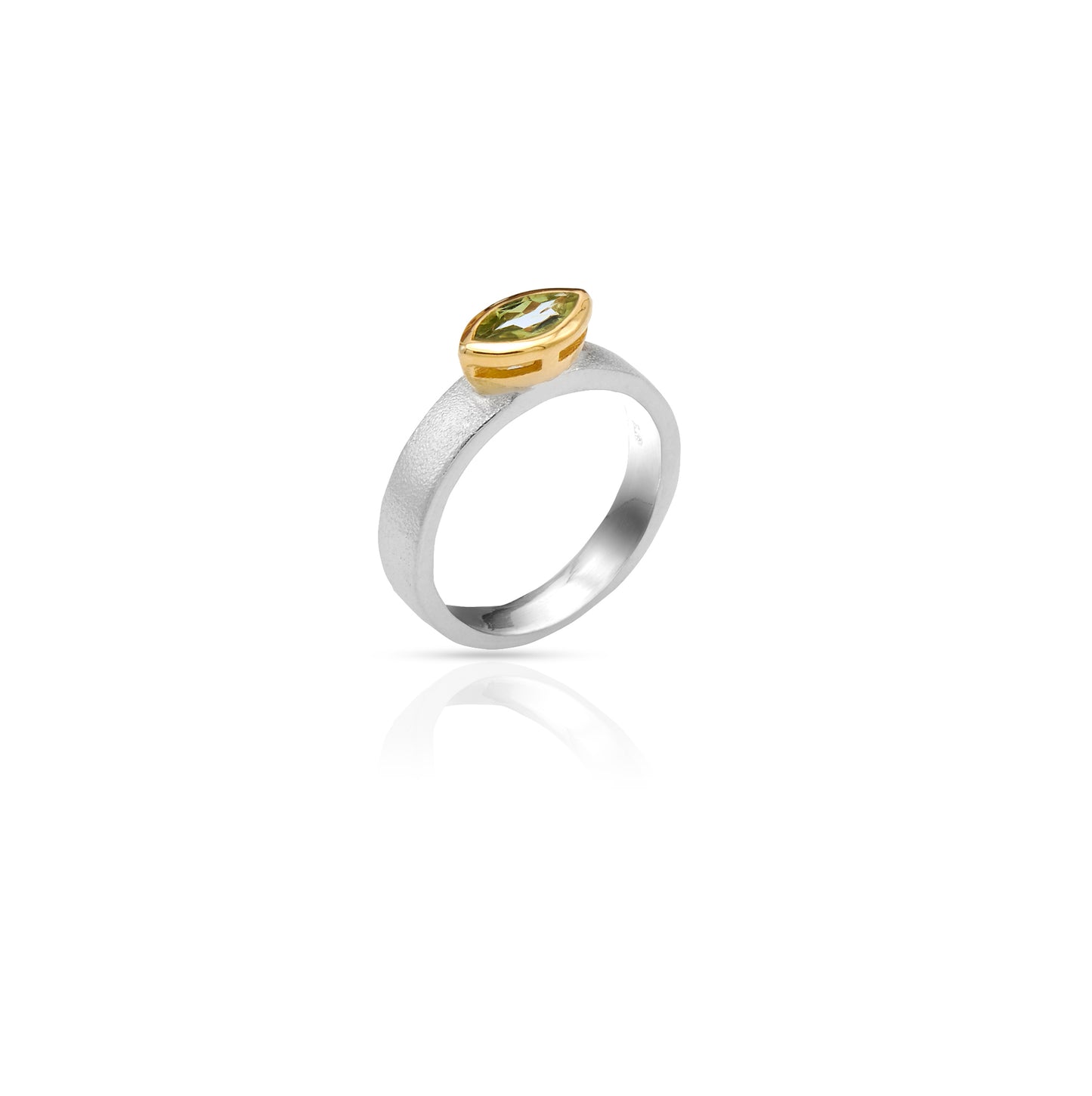 Jantier: Gold Plated Silver Ring with Peridot, Elegant Protection