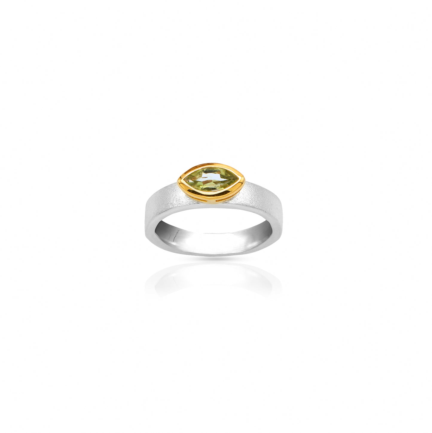 Jantier: Gold Plated Silver Ring with Peridot, Elegant Protection